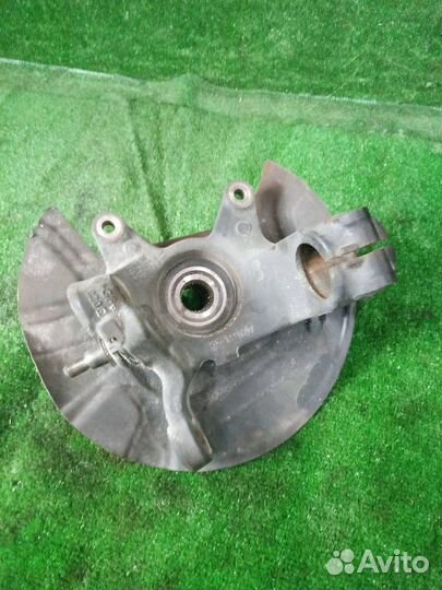 Кулак поворотный передний левый Bmw X3 E83 M54B30