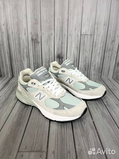 New Balance 993 