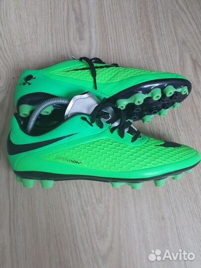 Футбольные бутсы Nike Hypervenom