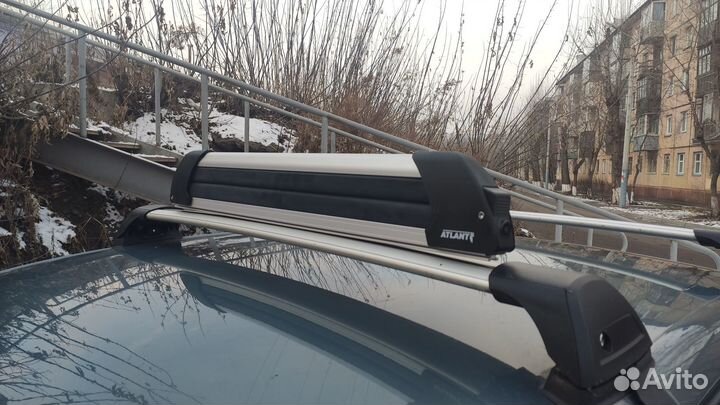 Крепление для перевозки лыж и сноубордов