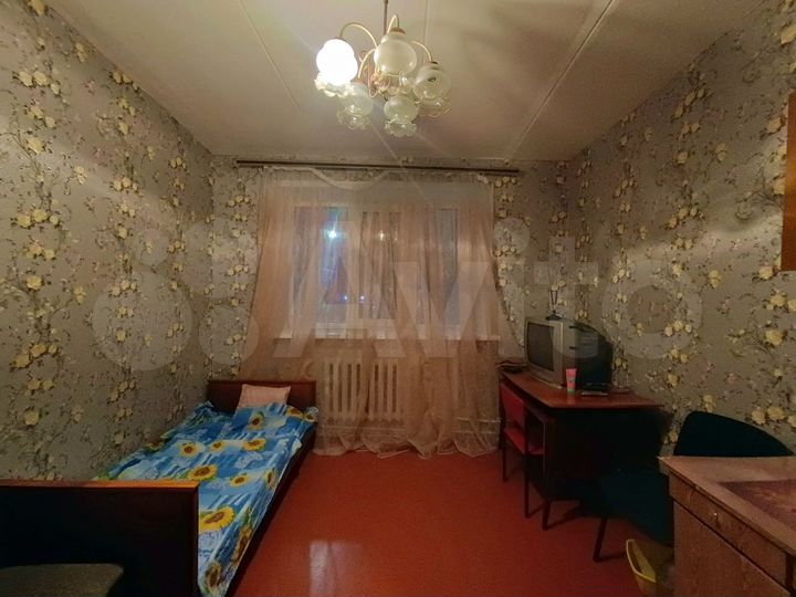 Комната 27,3 м² в 1-к., 2/2 эт.