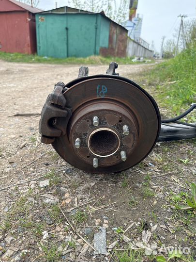 Поворотный кулак задний Honda Civic 8FD R18A