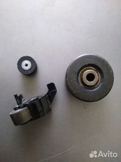 Прижимное колёсико магнитофона