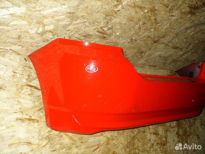 Бампер задний Toyota Allex NZE124 Красныйцарапины