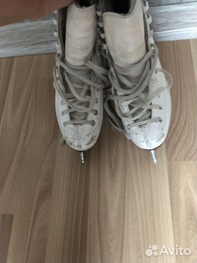 Фигурные коньки wifa