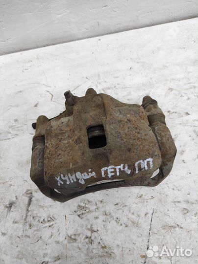 Передний правый суппорт Hyundai Getz