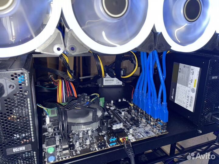 Обновлённая материнка на 12 карт