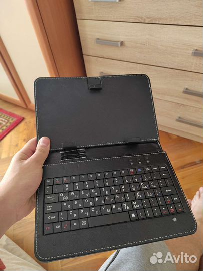Чехол для планшета с клавиатурой