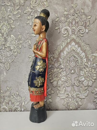 Статуэтка дерево