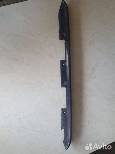 Накладка крышки багажника Mercedes 1247400093