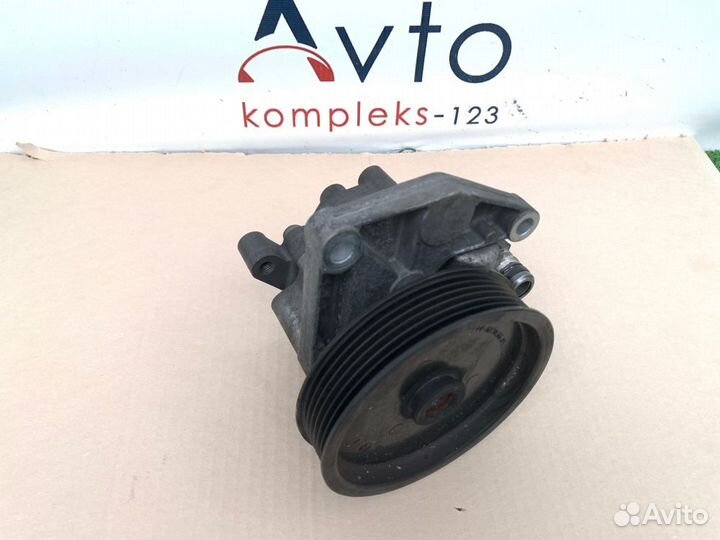 Насос гидроусилителя руля Mercedes-Benz E-350 W212