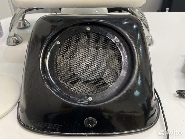 Маникюрный пылесос