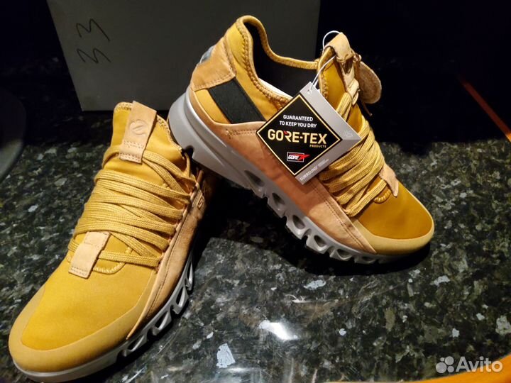 Кроссовки мужские ессо 41 размер, новые