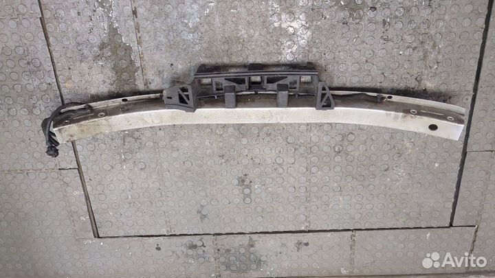 Усилитель бампера передний Opel Zafira B