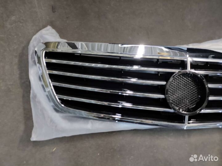 Решетка радиатора w220 новая