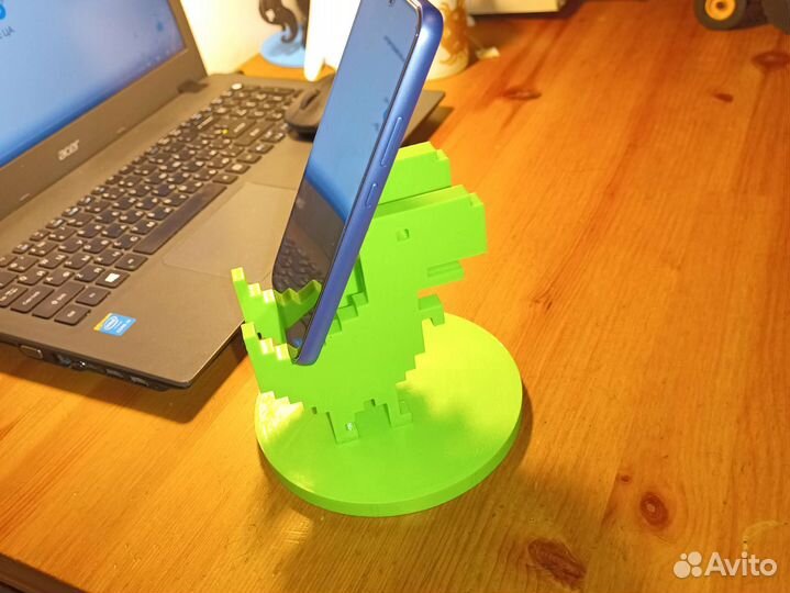 Подставка для телефона или планшета