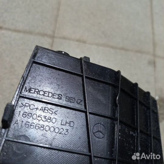 Крышка подлокотника Mercedes-Benz Ml 63Amg W166