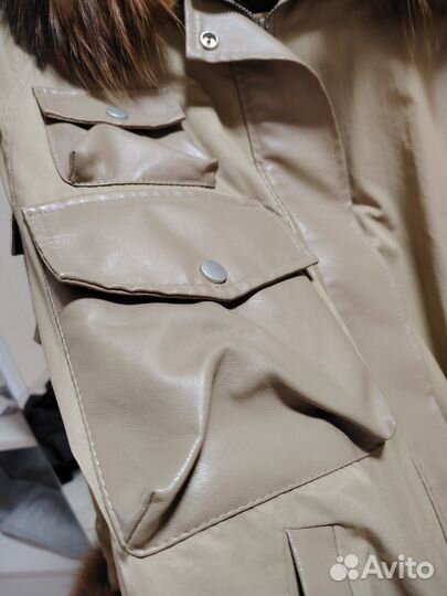 Парка куртка зимняя и на холодную осень