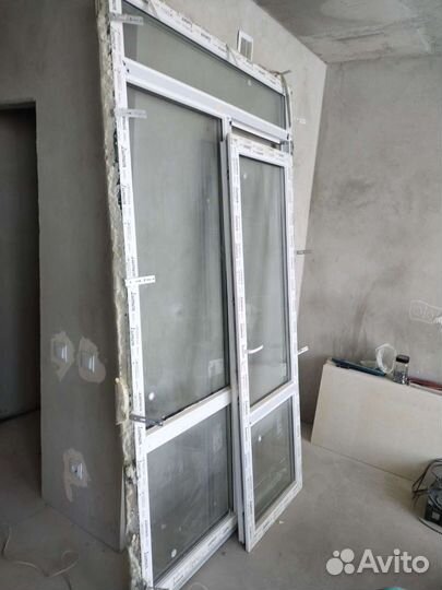 Дверь пластиковая балконного блока