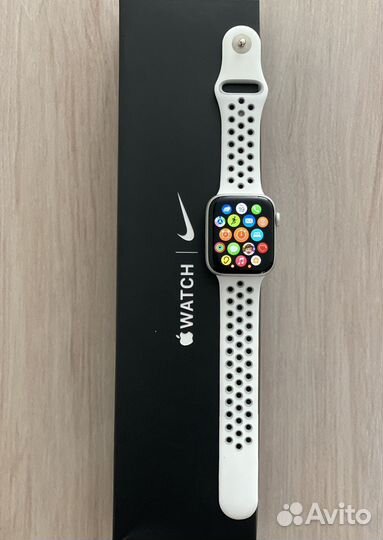 Часы apple watch s5 44 mm nike