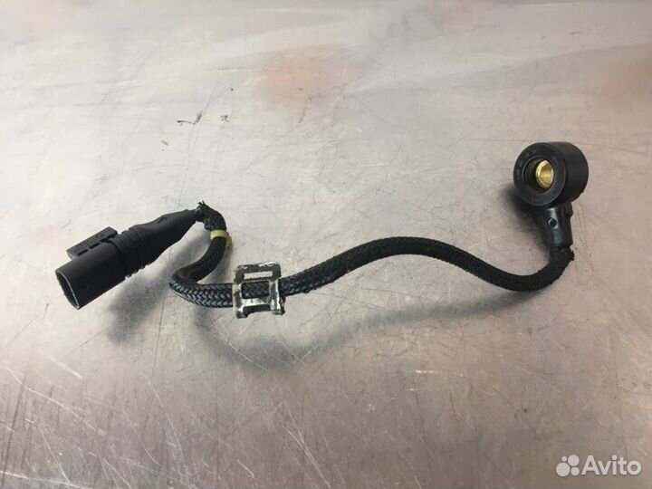 Датчик детонации Mercedes C-Class W204 OM651 2.2