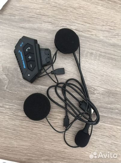 Мотогарнитура в шлем