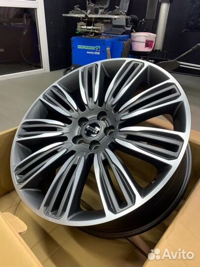 Диски на Range Rover Рендж Ровер R22