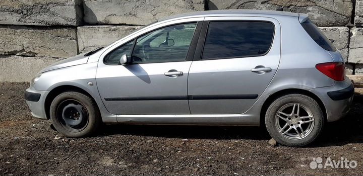 Разбор Peugeot 307