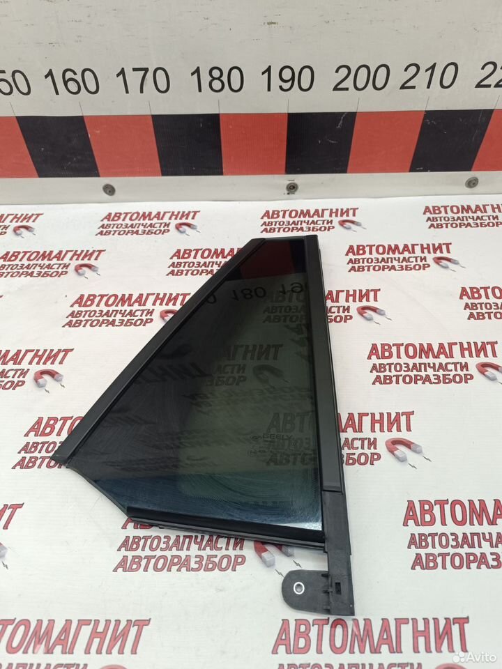 Форточка двери задняя правая Geely Monjaro