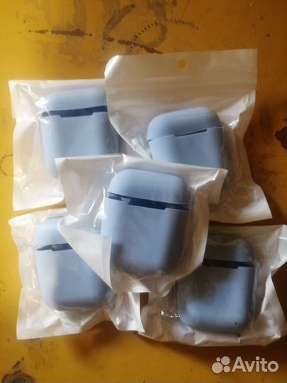 Силиконовый контейнер для наушников