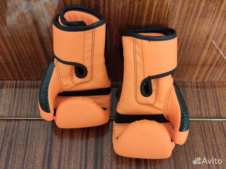 Боксерские перчатки 10 oz power (Q-116-OPH)