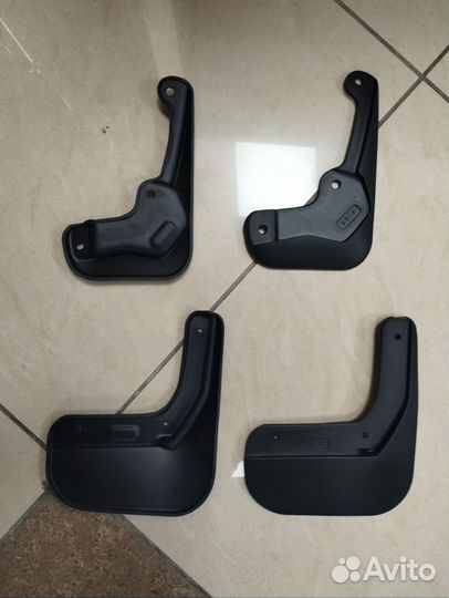 Комплект оригинальных брызговиков Omoda S5