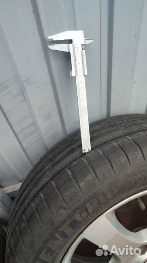 Goodyear EfficientGrip 205/60 R16 W