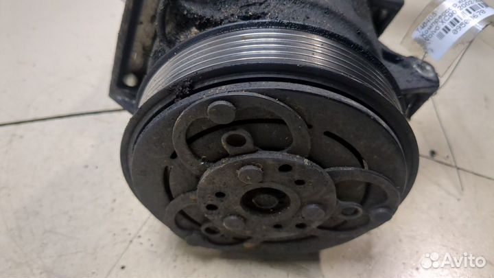 Компрессор кондиционера Volvo XC90, 2004