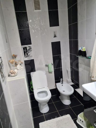 3-к. квартира, 85 м², 8/10 эт.