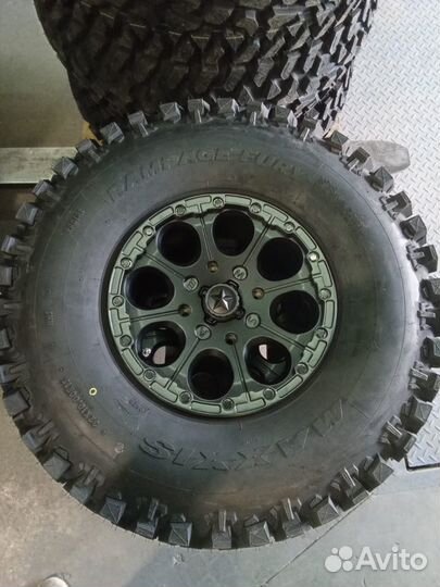 Комплект колеc maxxis 32/15 для brp maverick x3