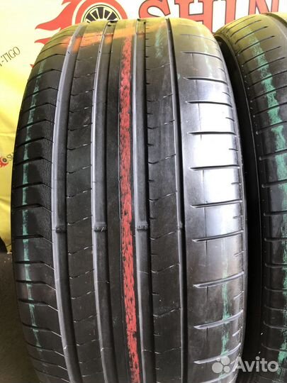 Pirelli P Zero PZ4 285/40 R22 и 325/35 R22 110Y