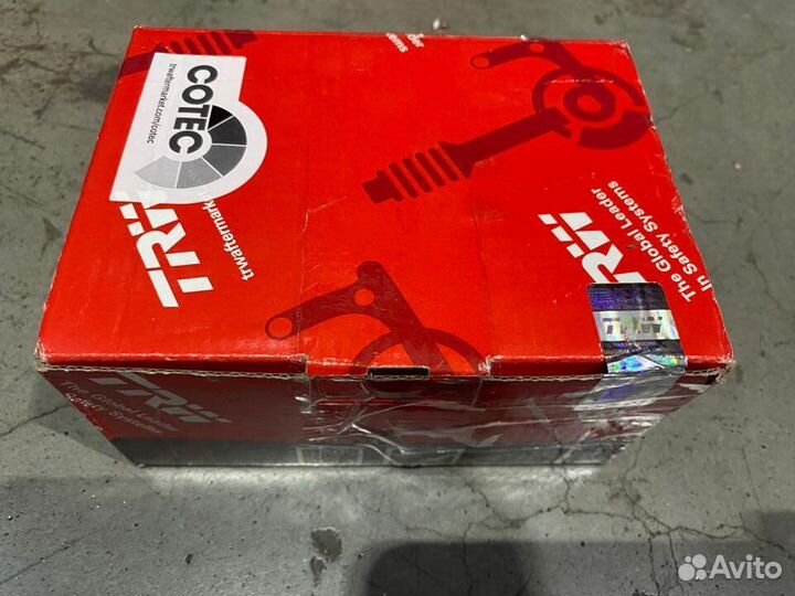 Колодки передние TRW BMW 3 E46 / X3 E83