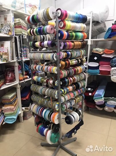 Стойки для мулине, замков, лент. Ящик для денег