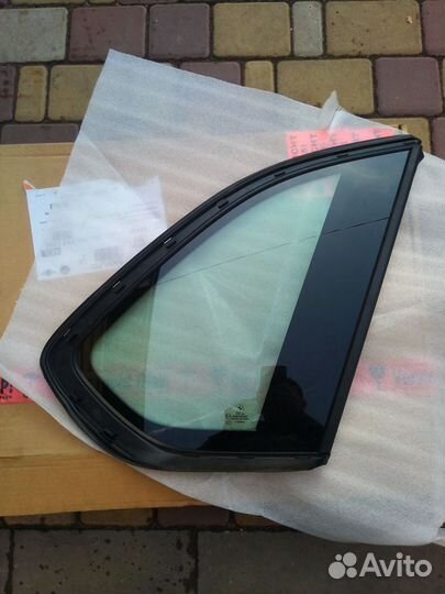 Стекло боковое заднее правое X5 F15, F85