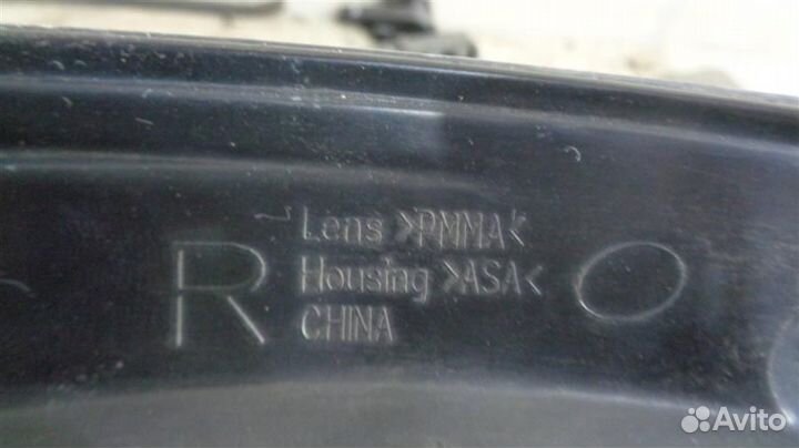 Фонарь задний наружный правый Toyota Camry XV50 2