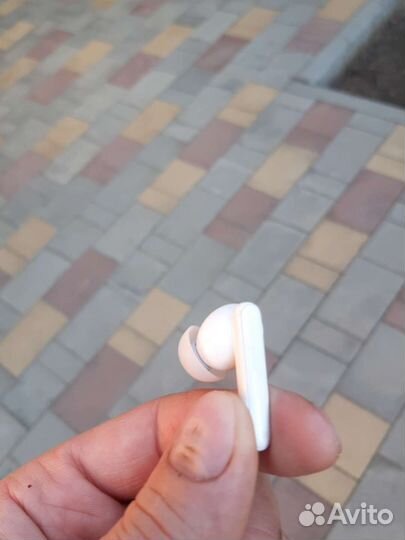 Левый наушник Oppo Enco Free 2i