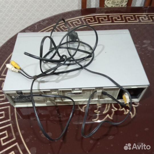 Видео магнитофон