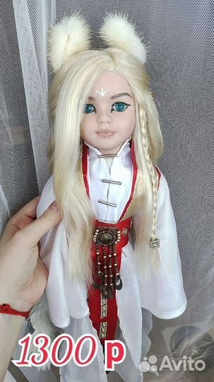 Куклы фарфоровые разные