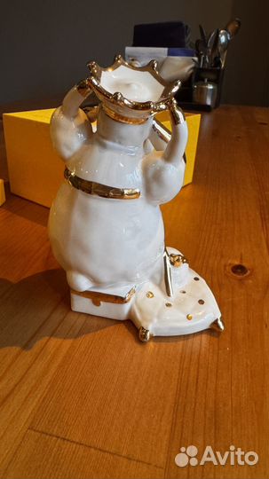 Фарфоровая статуэтка Король овечка/барашек