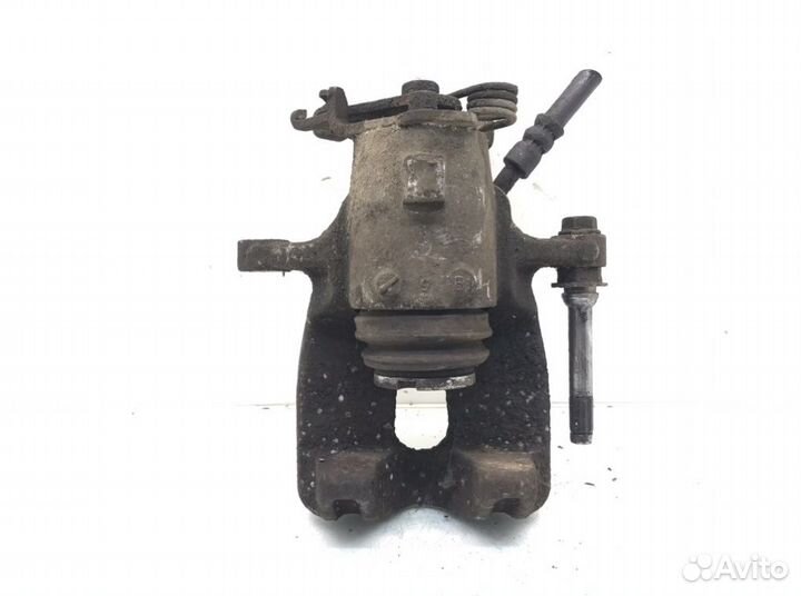 Суппорт задний правый Opel Insignia 2.0 cdti 2010