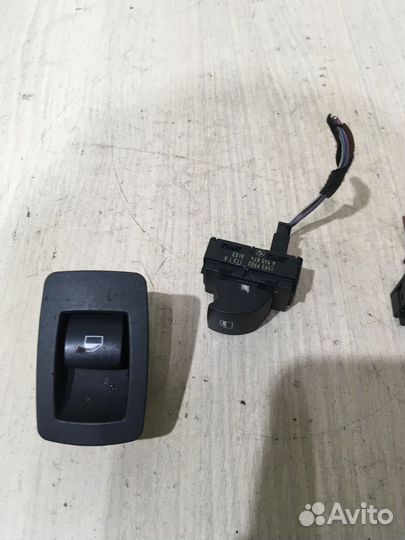 Кнопка стеклоподъемника BMW Е90