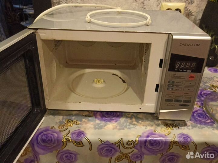 Продам микроволновке печь, не работает