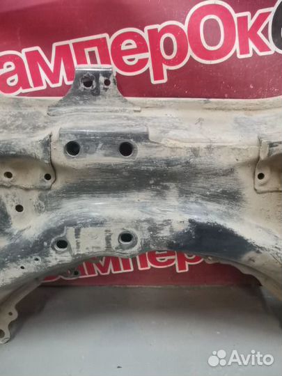 Балка подвески Toyota RAV4