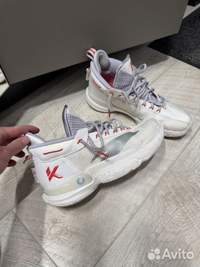 Баскетбольные кроссовки anta kt9